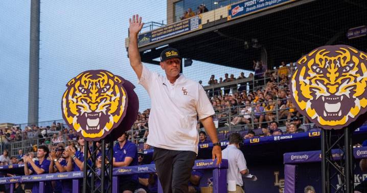 LSU pitching coach Nate Yeskie got a contract raise and extension. Here's the new deal