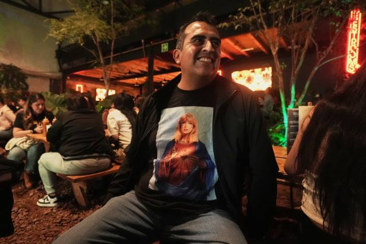 From tequila cocktails to themed pop-ups, Taylor Swift fans celebrate 'The Life of a Showgirl'