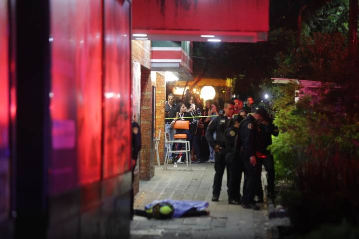 Asesinan a tiros a hombre en colonia Juárez; hay una persona detenida, informa SSC CDMX