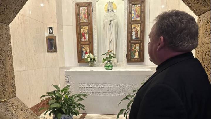 St. Therese's relics tour the country, plan to stop in Lafayette in November