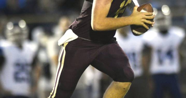 Four county football teams, Madison in playoff position