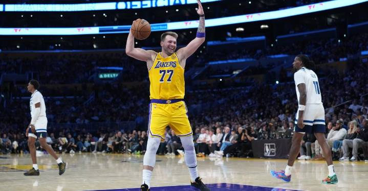 Luka Dončić is making a case as the best player in the NBA