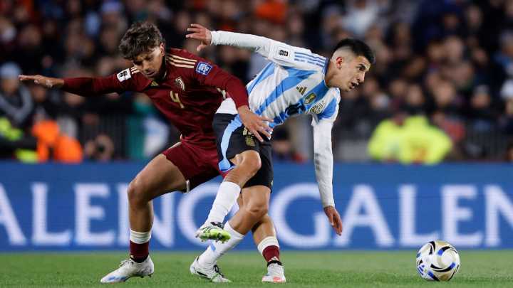 Argentina convoca a Almada... sin alta médica aún