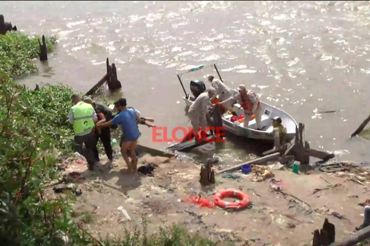 Rescataron a una mujer que había caído al río Paraná en la zona del Puerto Nuevo