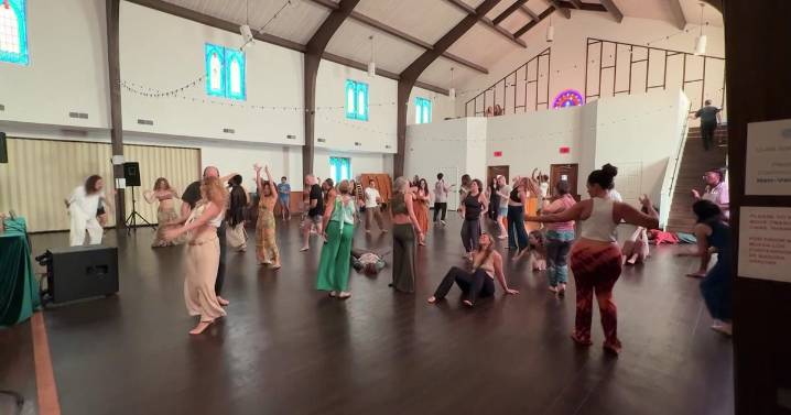 Dallas Movement Collective encourages self-reflection through dance