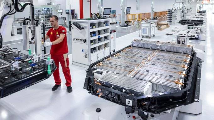 Ferrari Just Scaled Back Its Electric Car Plans