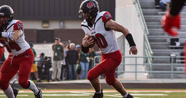 Outlaw football shows grit despite loss in Torrington