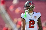 Buccaneers WR Emeka Egbuka Leaves 49ers Game with Concerning Injury