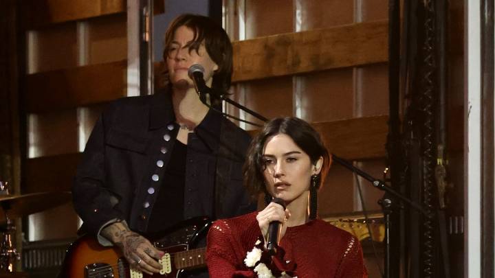 Gracie Abrams Just Shut Down Vogue World 2025 With a Carole King Cover (and Fresh