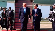 Donald Trump llegó a Corea del Sur y busca destrabar la guerra comercial con China