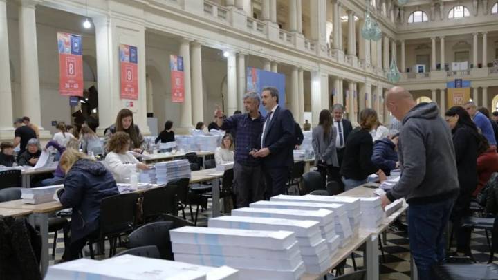 Caso Espert: el Gobierno pidió a la Justicia la reimpresión de las boletas en provincia