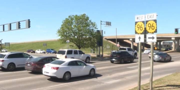 K-96 expansion sparks traffic troubles for daily commuters