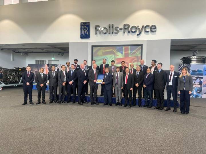 Starmer’s India Visit May Revive Jet Engine Deal Talks with Rolls