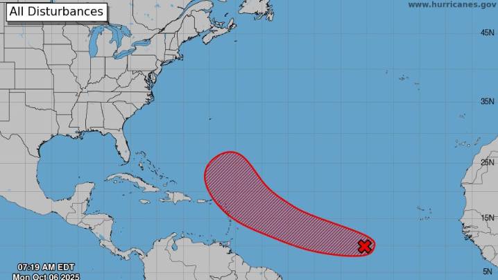 NHC tracking Invest 95L. Florida impacts, spaghetti models