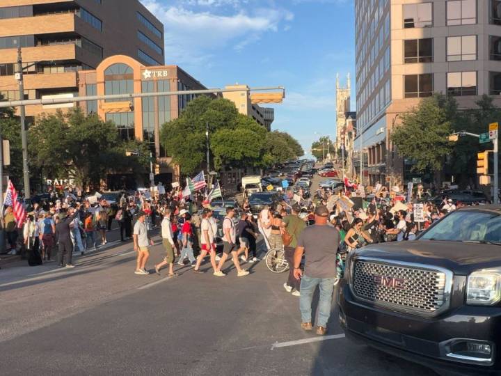 What to expect at this weekend's 'No Kings' protest in Austin