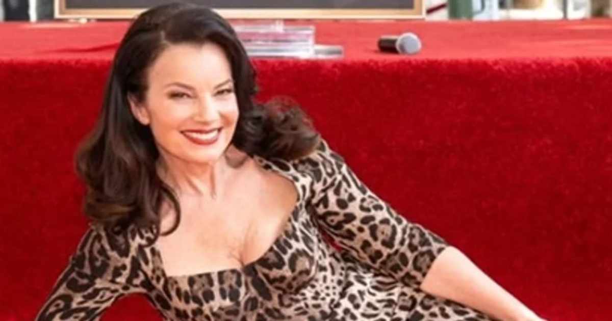 A 30 años de “La Niñera”, Fran Drescher fue homenajeada en el Paseo de la Fama