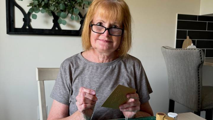 Local artist Pam Porta makes one-of-a