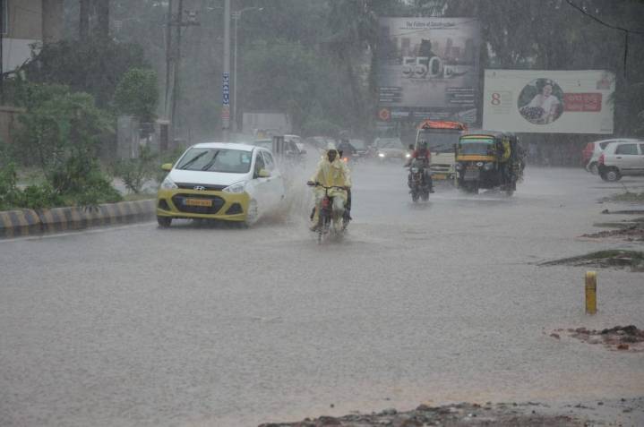 31 places across Odisha record heavy rainfall under influence of Cyclone Montha