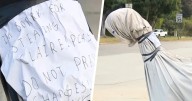 Stolen California gas station dinosaur returned with apology note
