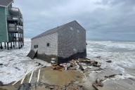 Thousands told to stay out of water: "Neck and back injuries"