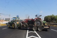 Agricultores bloquean totalmente la carretera León–Aguascalientes tras falta de acuerdos