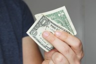 Aumenta en 2026. En cuánto queda el salario mínimo en Nueva York y Nueva Jersey
