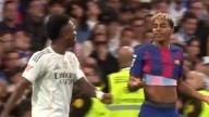 Del "solo pases atrás" al "no te entiendo, háblame": el pique entre Lamine Yamal y Vinicius en el césped del Bernabéu