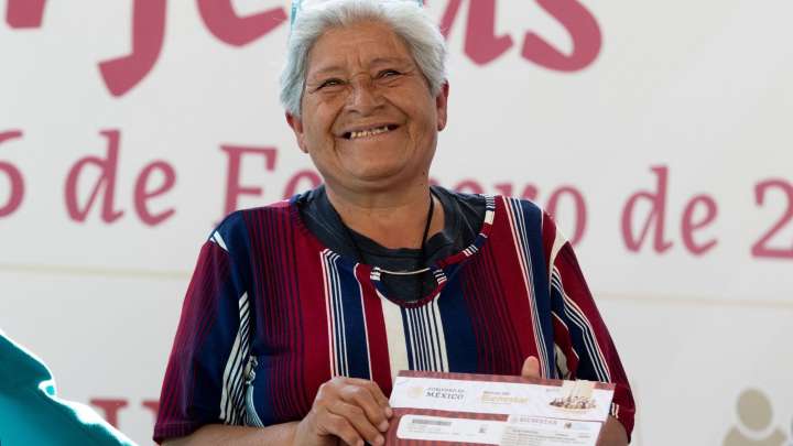 Estos 7 Programas de Bienestar Pagan en Octubre 2025: Fechas, Montos y Cómo Cobrar Apoyos