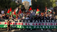 Miles de personas apoyan a Palestina en Murcia: "¡No es una guerra, es un genocidio!"
