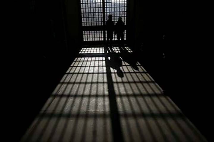 Police Crack Down on Miscreant Group Targeting Tourists