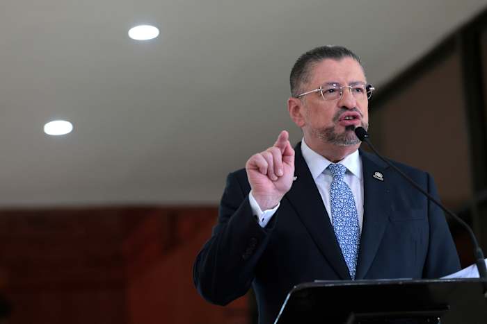 Costa Rica's president limits abortion to life