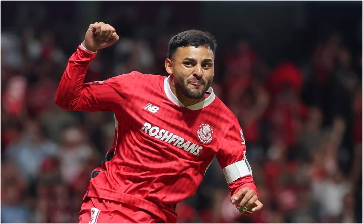 Alexis Vega recibe malas noticias y estará un mes fuera de las canchas por lesión