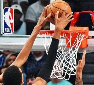 Escándalo en la NBA: jugador del Miami Heat y entrenador de Portland detenidos por apuestas ilegales