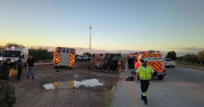 Detienen a chofer de autobús que huyó tras accidente en la carretera Guaymas