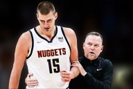 Mike Malone Clarifies Stance on Nikola Jokic While Putting NBA Teams on Notice Michael Malone has cleared the air around his bond with his former player, Nikola Jokic, after sending a huge message to 