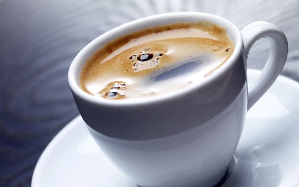 Sus efectos. Para qué sirve mezclar café con limón, según la ciencia