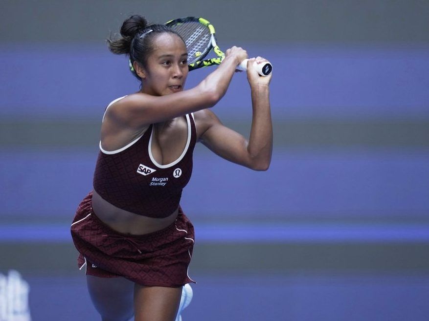 Fernandez advances to Japan Open semifinals with win over Sramkova