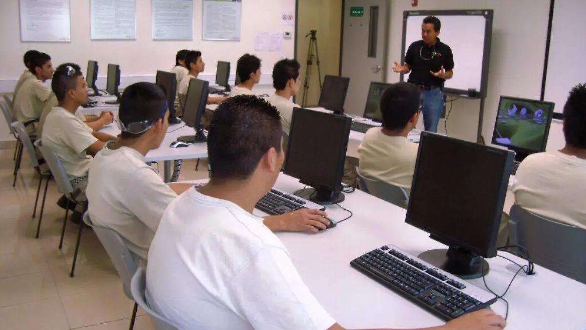 Apoyan a migrantes para abrir negocios a su retorno a Guanajuato