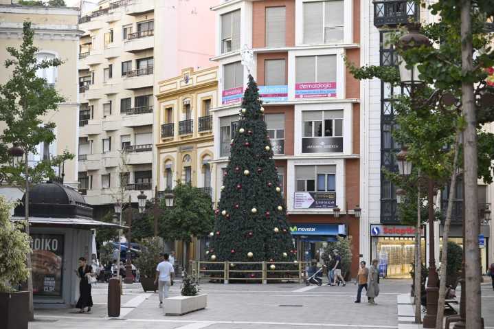 Cinco semanas para que Huelva vuelva a brillar con el alumbrado de Navidad