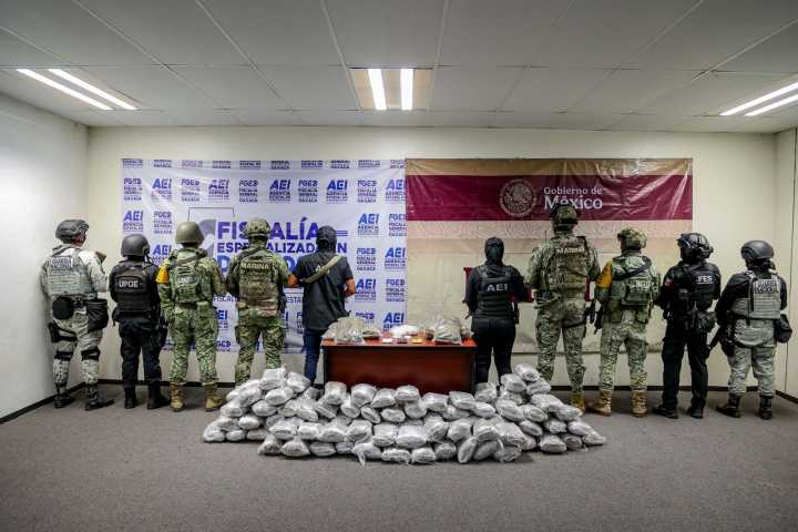 Aseguran 100 kilos de droga y detienen a 2 en el Istmo