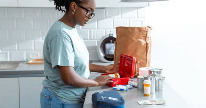 UK households told to ‘prepare’ emergency kit of four items before 5pm Friday