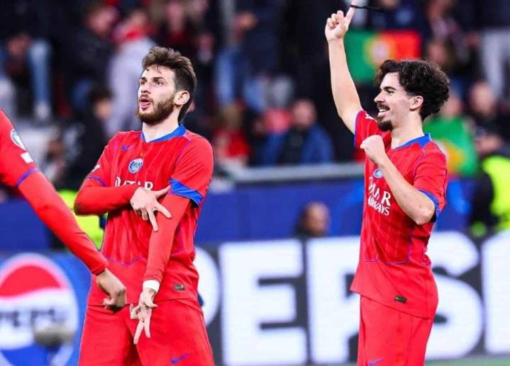 Apalea PSG  7-2 al Leverkusen