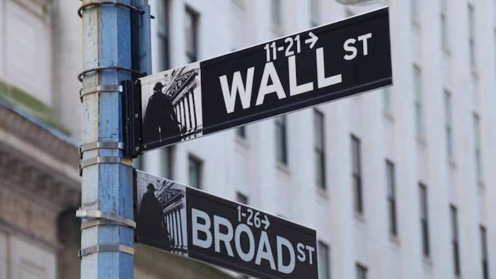 Wall Street Indexes Dip As Meta Falls, Along With Fed Rate Concerns Republic Business