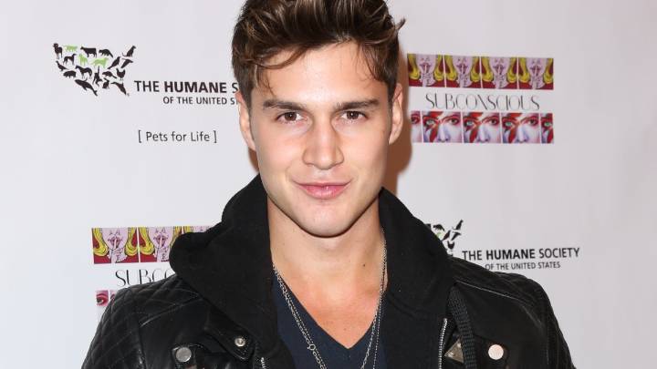Asesinan al cantante y modelo argentino Fede Dorcaz en México