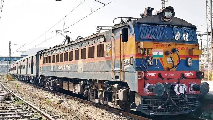 CR runs 1,998 special trains for Diwali 2025 and Chhath Puja