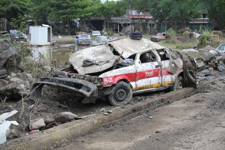 México destinará 10 mil millones de pesos para reconstrucción por inundaciones
