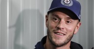 NHL: Toews to play in Jets home opener