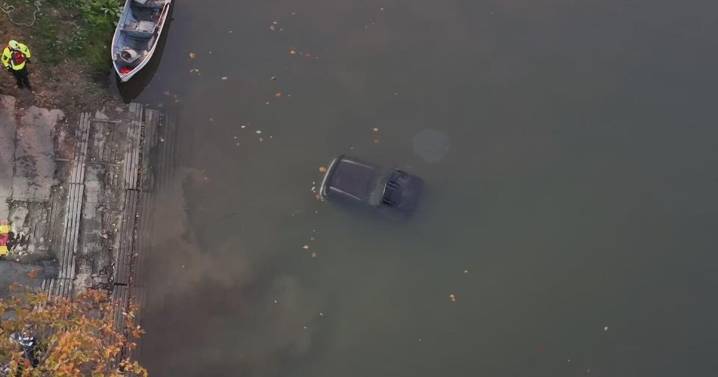 Dramatic river rescue in Elizabeth Township
