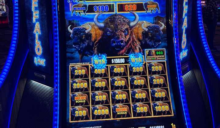 Mass. casino winner: $2 bet ends in jackpot prize