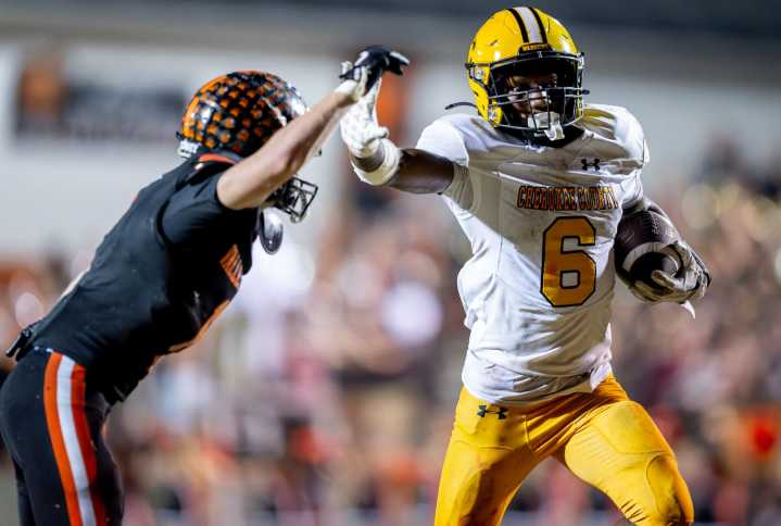 Alexandria holds off Cherokee County in key Class 4A, Region 6 football contest